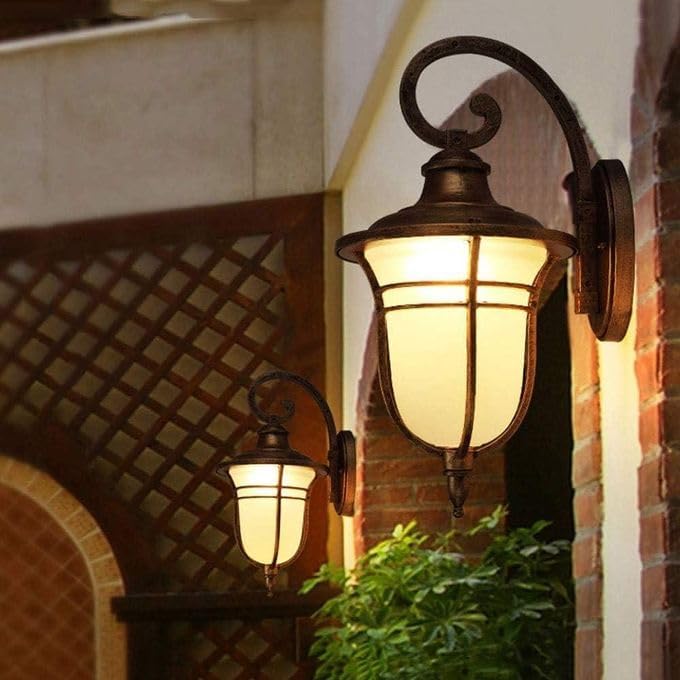 Vintage Bronze Outdoor Wall Lantern
